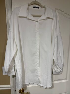 NWOT - SHEIN -Oversized White Casual Button-Down Shirt